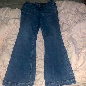 Women’s size 10 American eagle flare jeans